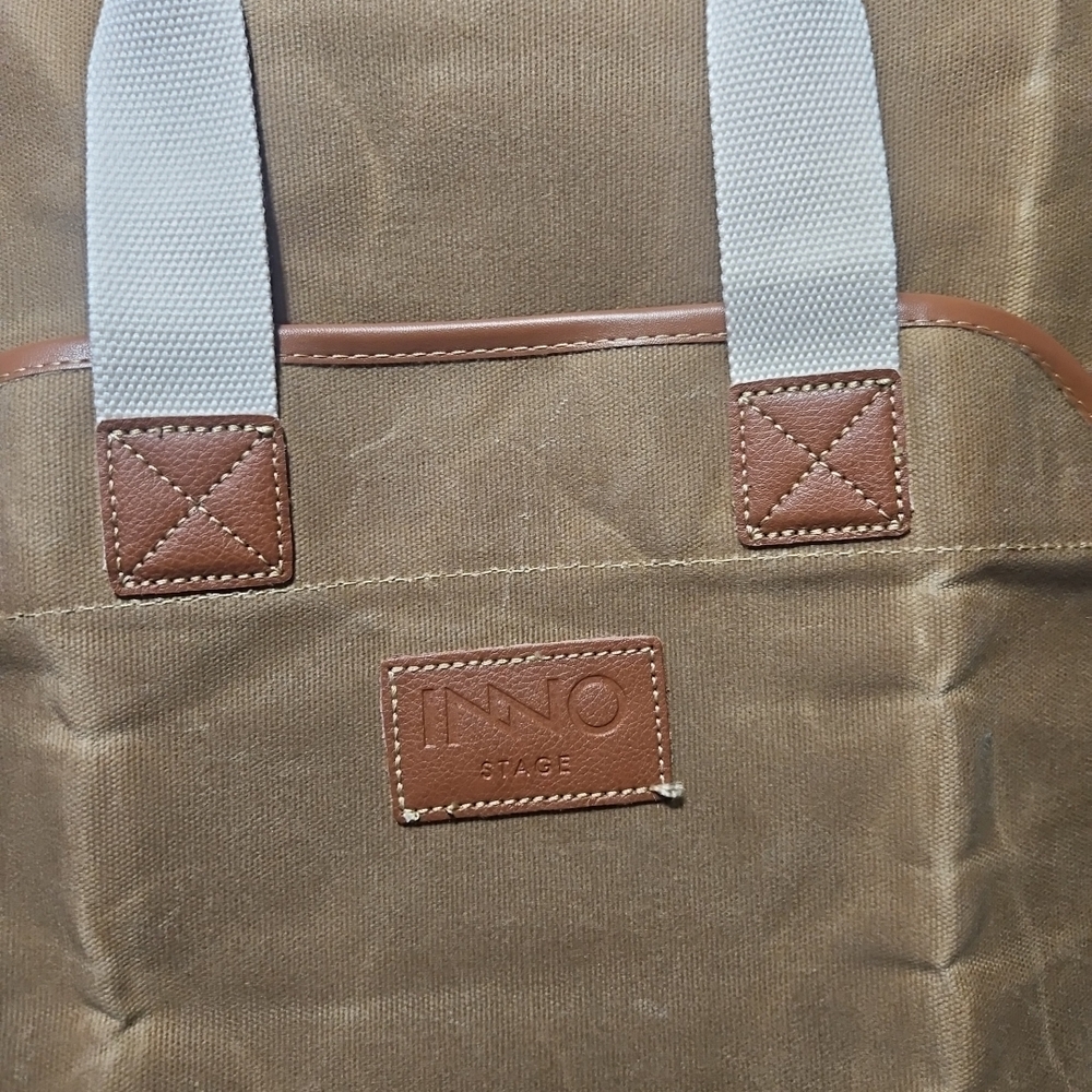 Inno Stage Brown Canvas Holiday Throw